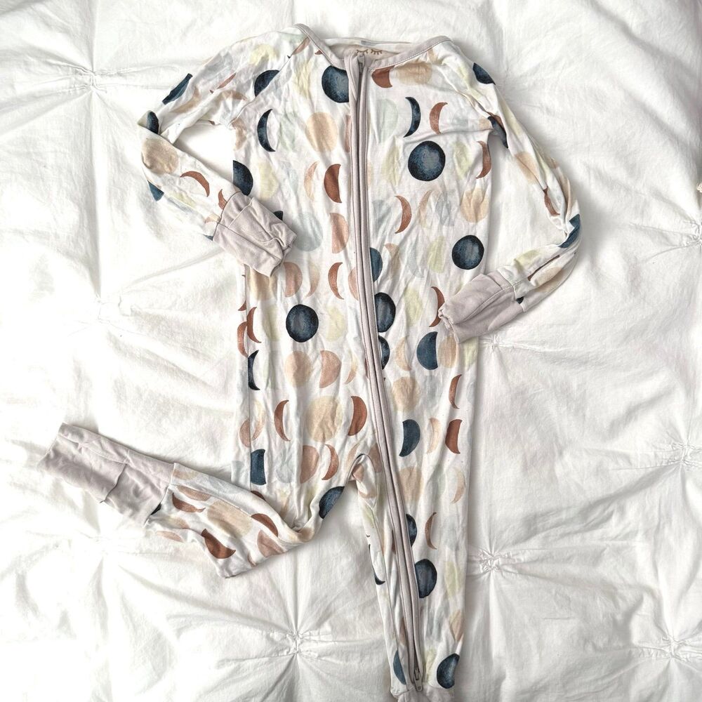 Little Sleepies Luna Neutral Zippy